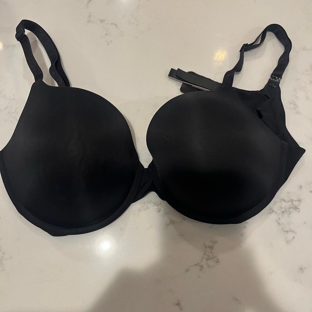Victoria secret T shirt bra 38DD
